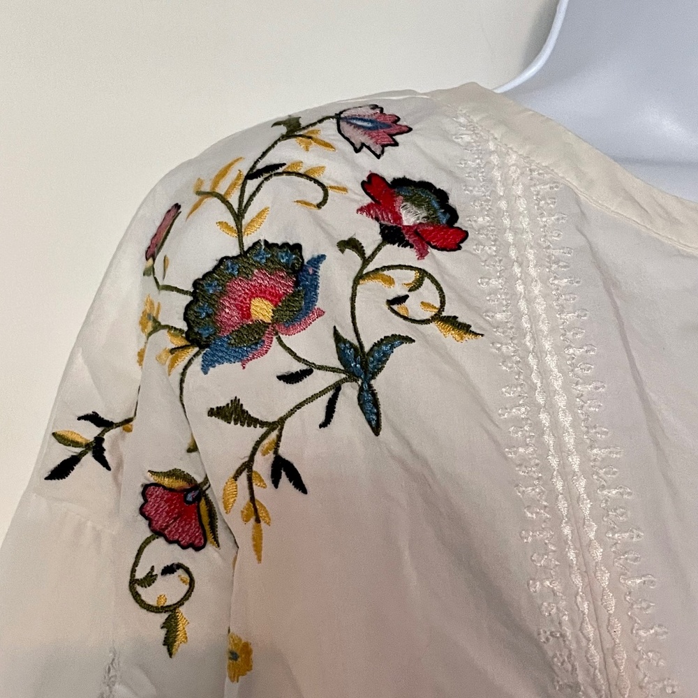 Embroidered Blouse - Sz. XS - LOFT